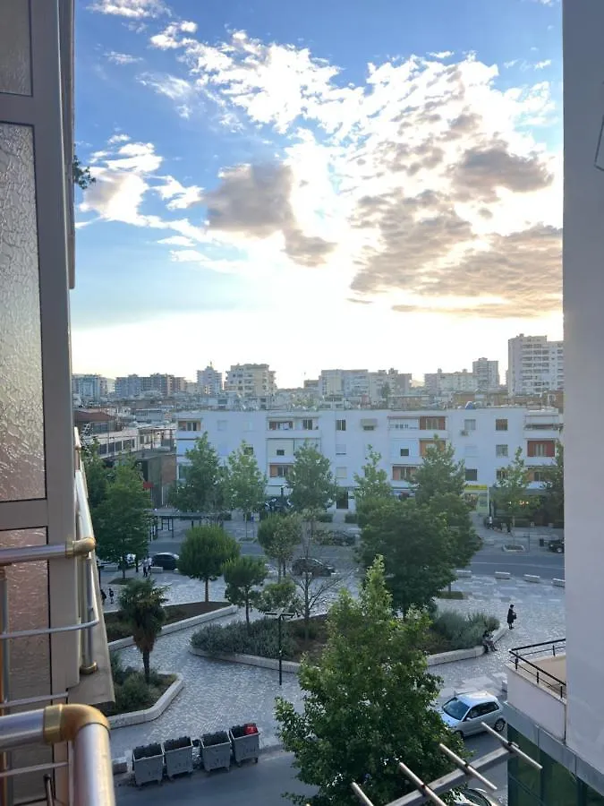 Cozy Studio Apartment In Vlore 0*,