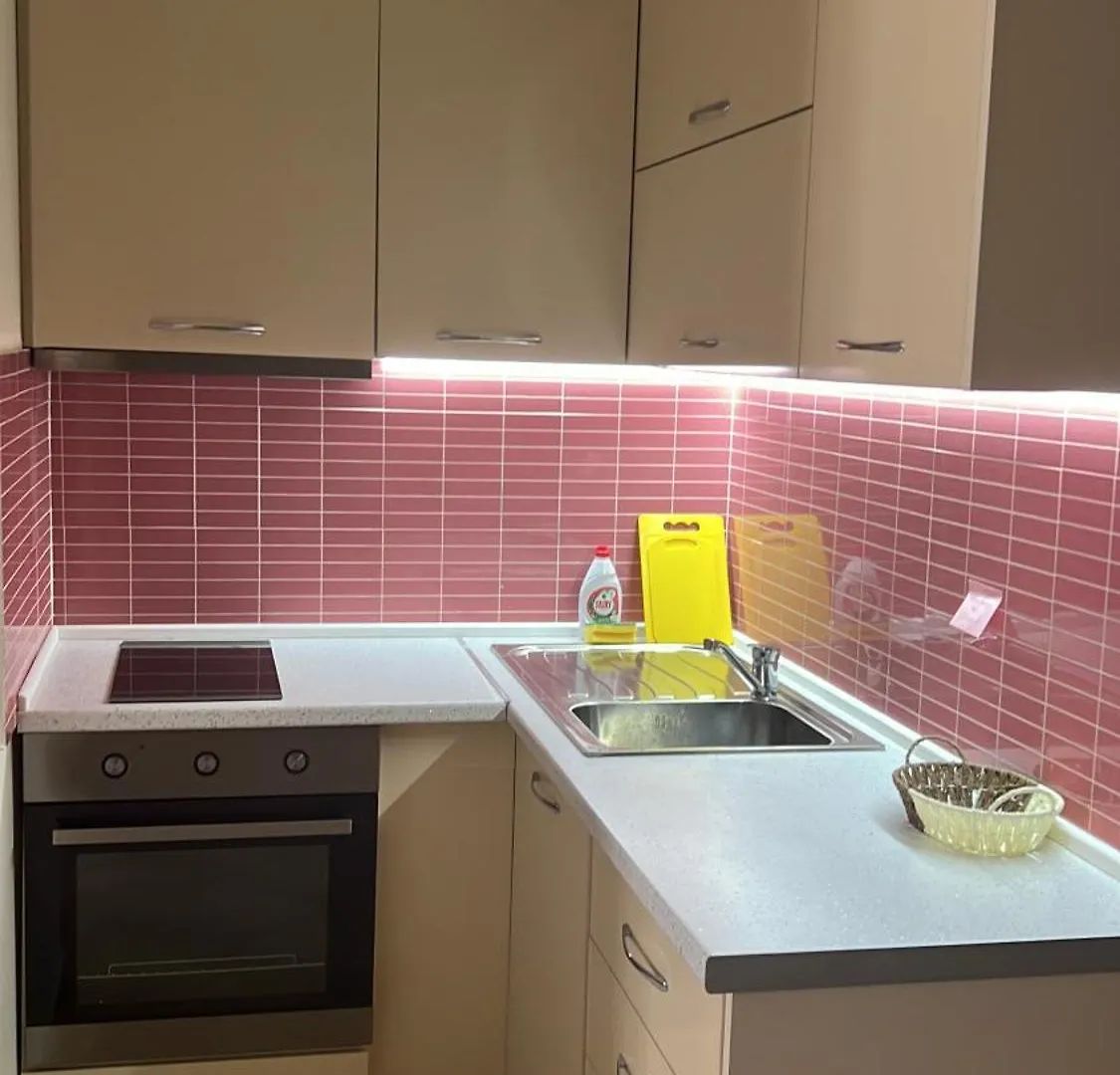 Cozy Studio Apartment In Vlore 0*,